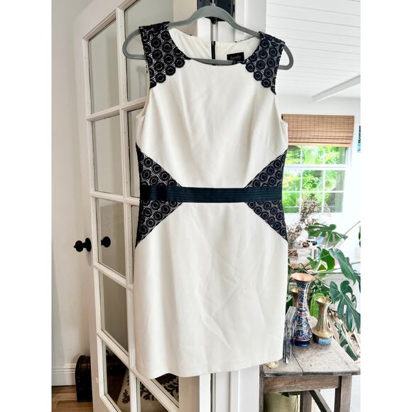 Laundry by Shelli Segal Sleeveless Dress w/Lace, Size 10 - Picture 4 of 5